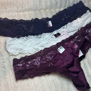 Thongs NWT